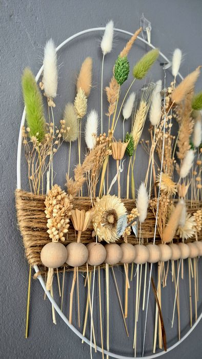 Dekoracja ścienna boho z suszonych traw 40 cm, rękodzieło