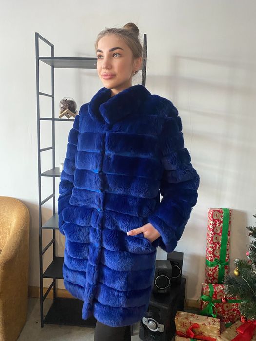 Роскошная шуба рекс шиншилла орилаг цвета электрик