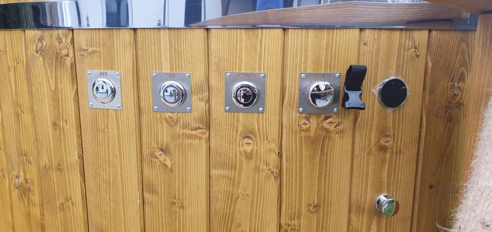 Wynajem mobilnej balii z jacuzzi