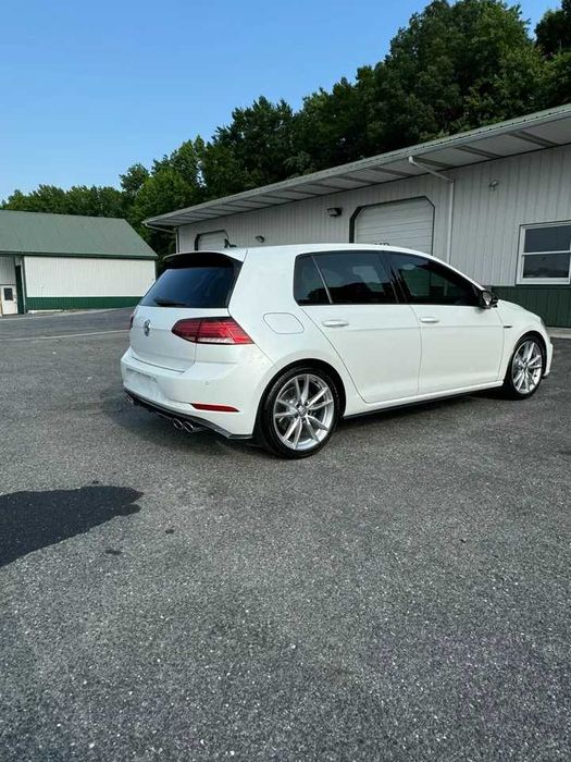 2019 Volkswagen Golf R