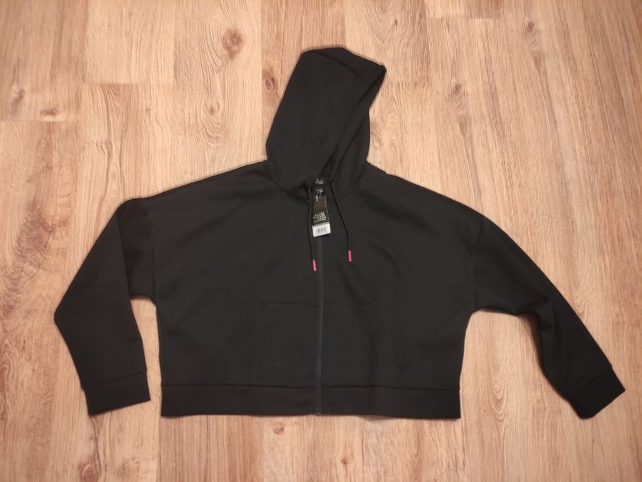 Bluza sportowa krotka