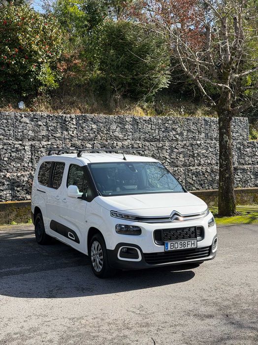 Citroën Berlingo XL 1.5 BlueHDi 131cv 2020 - 5 Lugares - Full Extras
