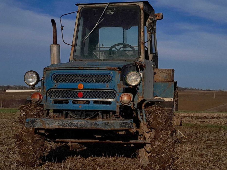 Продам 2 саморобні трактори .