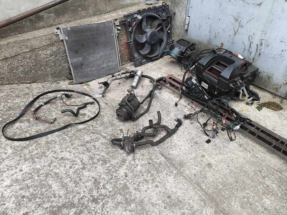 Кліма кондиціонер під установку ВІТО 638 2.2 cdi