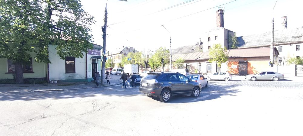 Здається приміщення