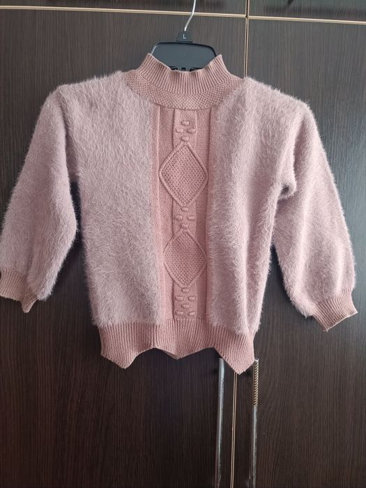 Продам теплый свитерок для девочки на 4 - 6 лет, АНГОРА