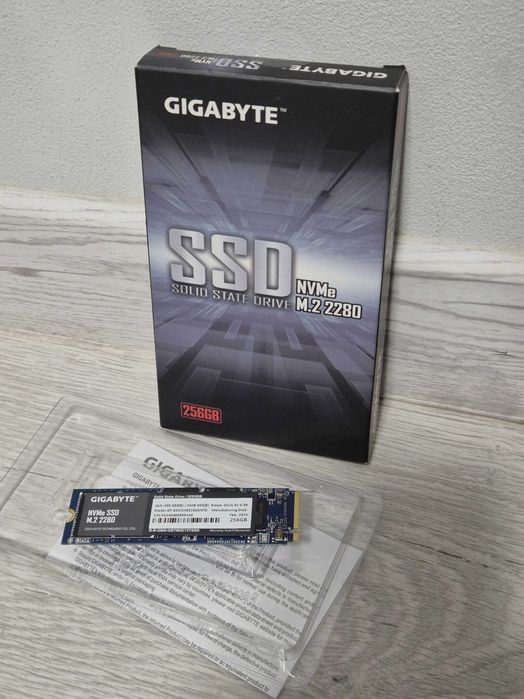 новий M.2 SSD диск 256GB Gigabyte PCI-e 3.0 x4