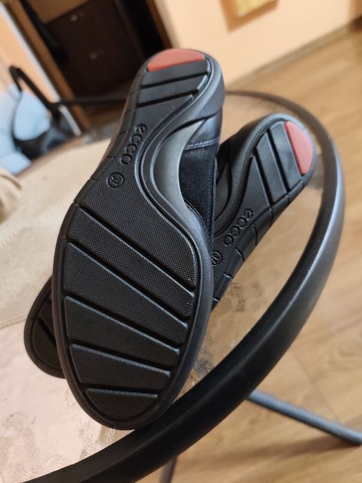 Продам макасини ECCO