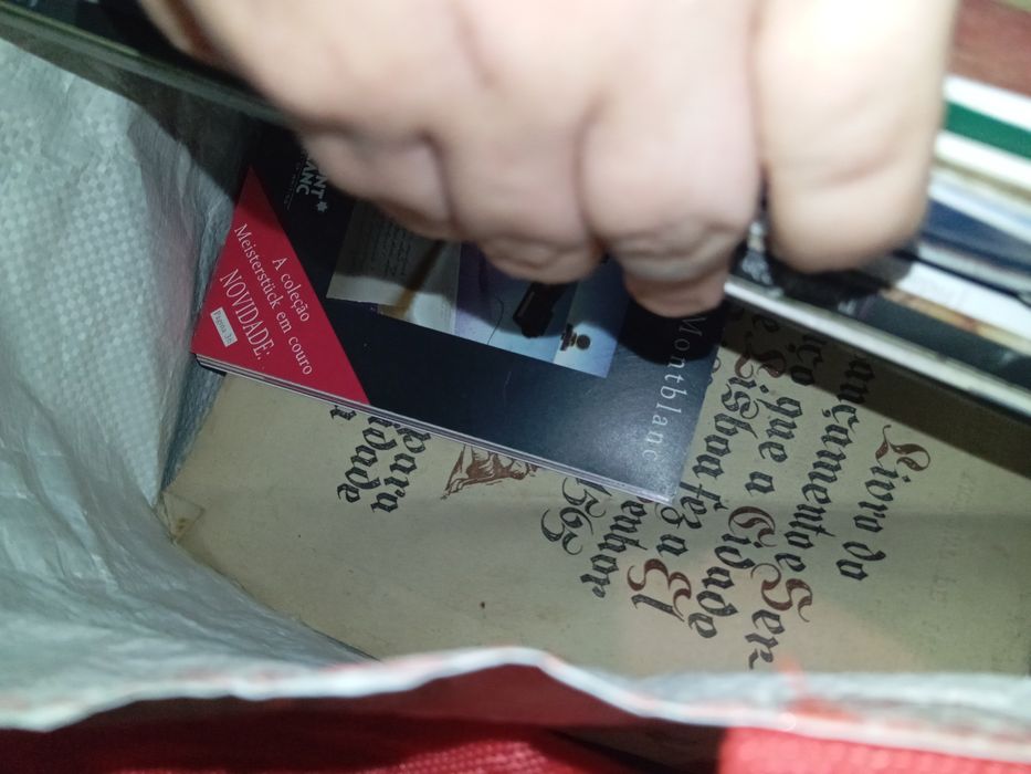 Saco com coisas ler a descrição vendo junto lote