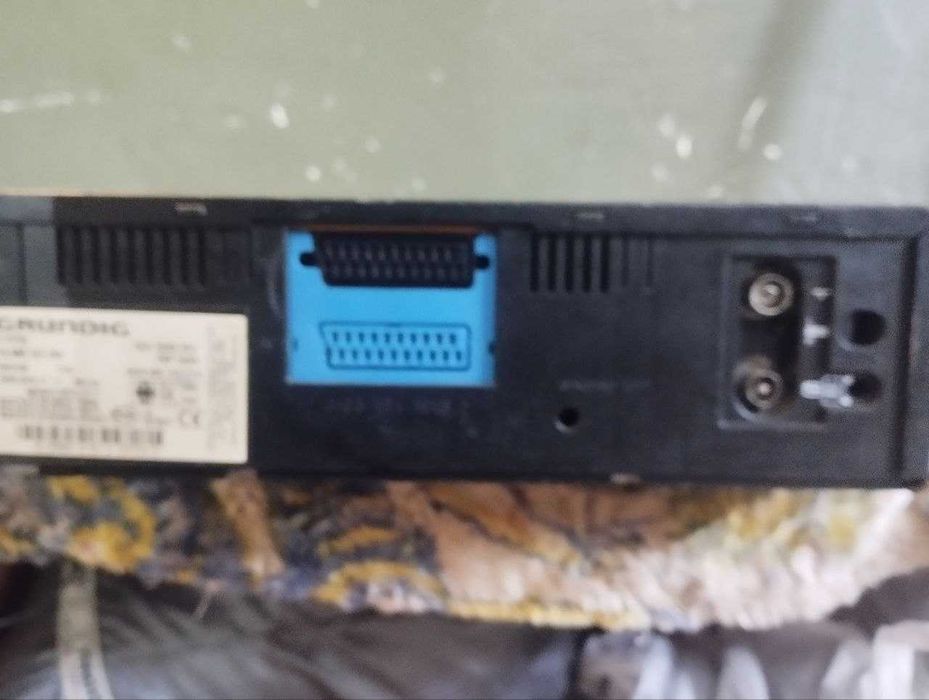 Продам відеомагнітофон