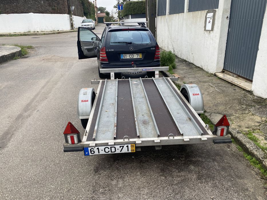 Atrelado motas Rebosov