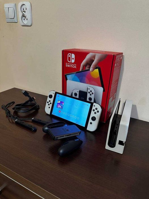 Nintendo Switch OLED Zestaw