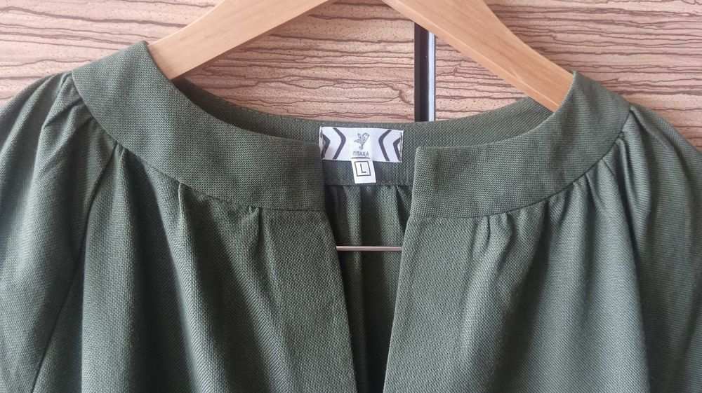 Вишита сукня вишиванка, хакі з ромашками, L