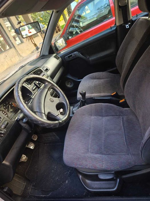 Golf 96 a gasolina econômico e fiável
