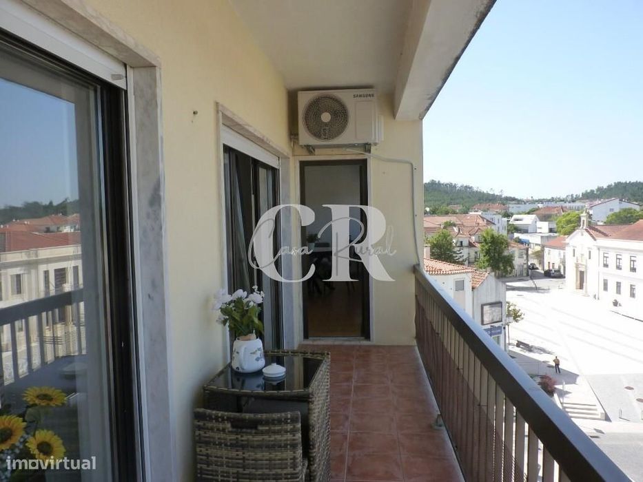 Apartamento T3 no último andar, no coração de Ansião, com vistas deslu