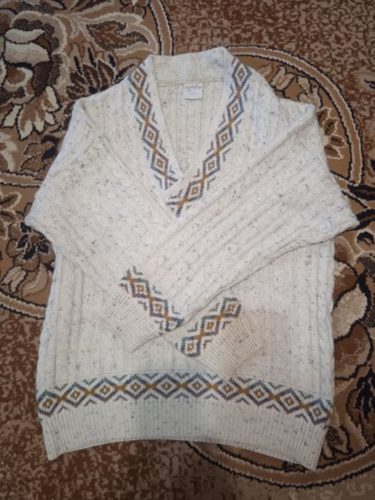 Продам свитер большой размер