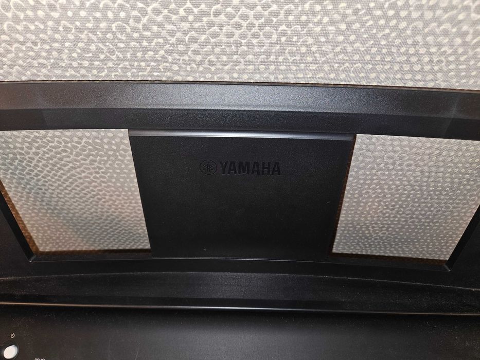 Keyboard Yamaha PSR-E373, statyw i pokrowiec