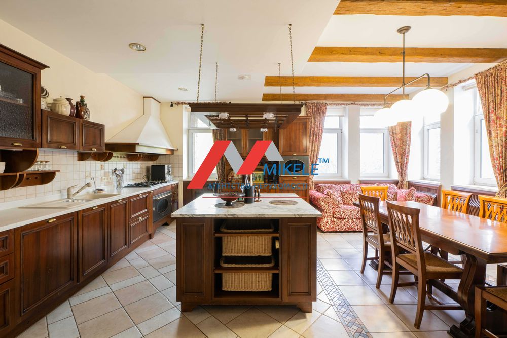 Без комісії Заміський маєток 685 м2 1 га Гостомель км від Києва