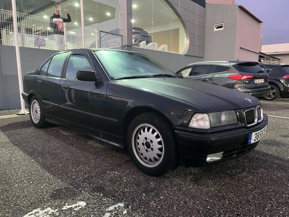 BMW E36 316i conservado