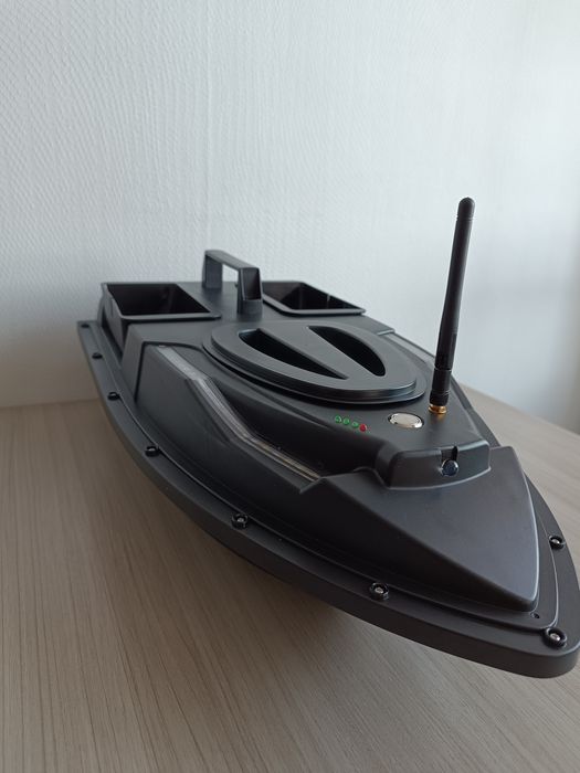 Łódka Zanętowa Flytec V700  18000mAh