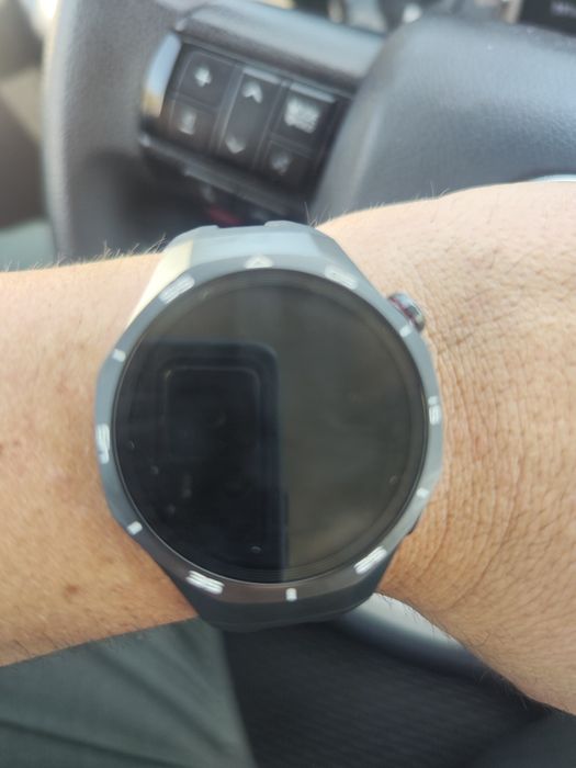 Vendo relógio praticamente novo