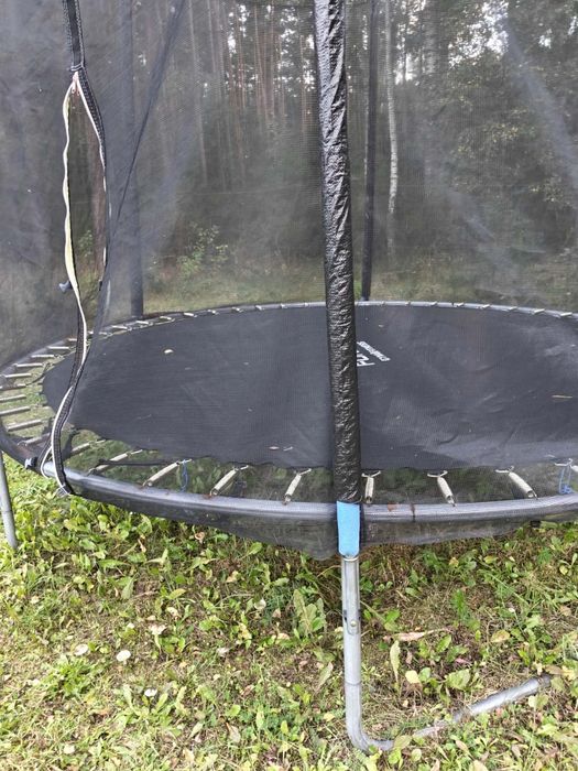 Trampolina w 100% sprawna .