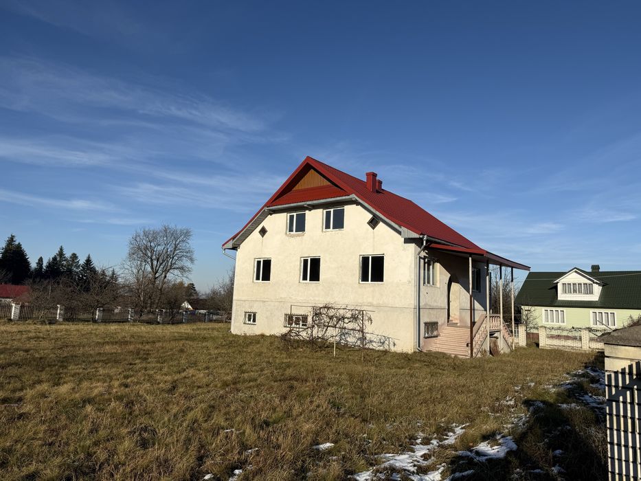 Продаж будинку с. Лоєва Надвірнянський р-н