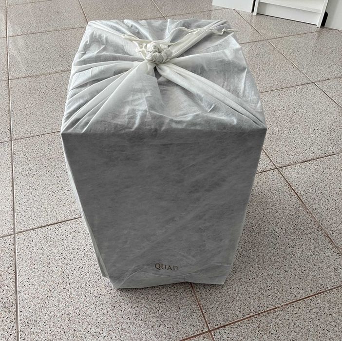 Subwoofer activo marca Quad L-ite de 300 Watts