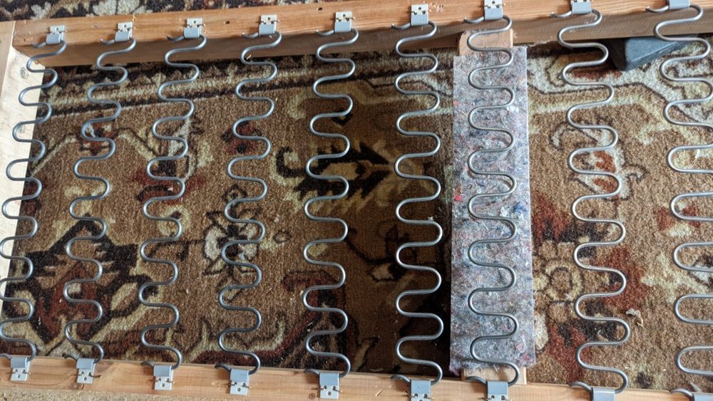 Меблеві пружини для дивану, ліжка