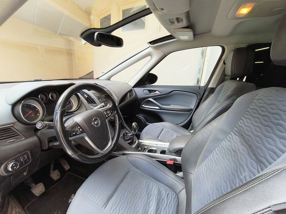 Opel Zafira 2.0Cdti Tourer Cosmo 7 lugares 2013 Nacional