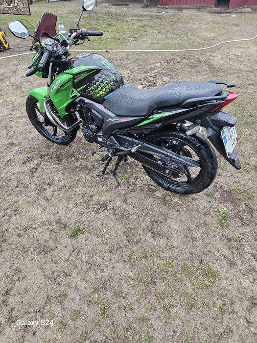 Продам ліфан кр200