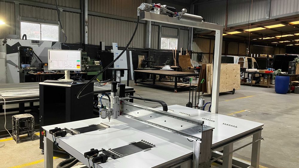 CNC para Aplicação de Massa Térmica em Micro Canais