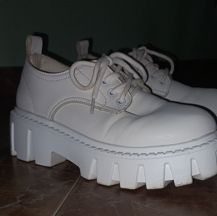 Взуття 39 розмір