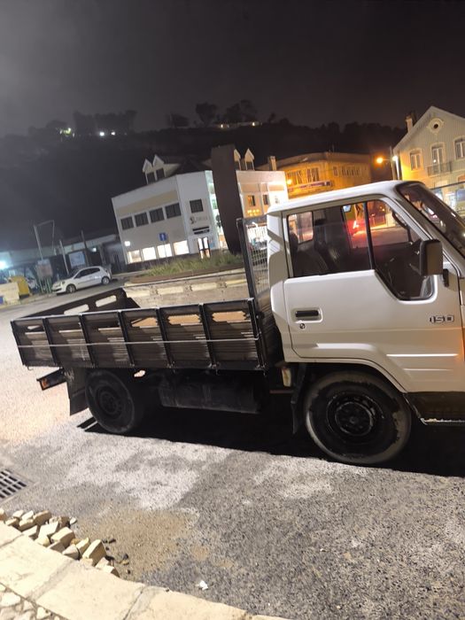 Transporte de materiais, entulhos entre outros