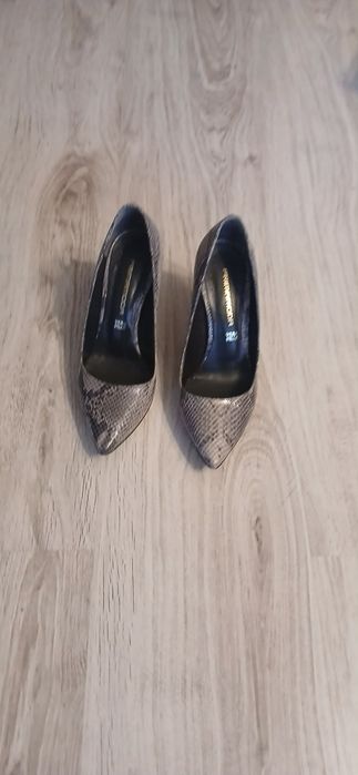 Buty na okazje na szpilce