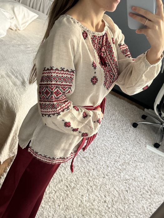 Вишиванка вишивана сорочка ручна вишивка