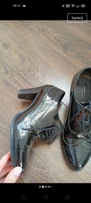Buty lakierowane 38