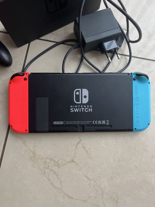 Nintendo Switch + 3 gry ! Stan bdb