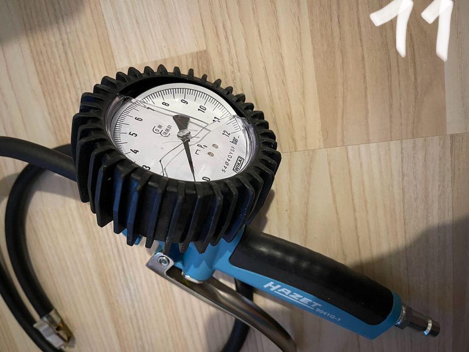 Манометри пістолет підкачки шин