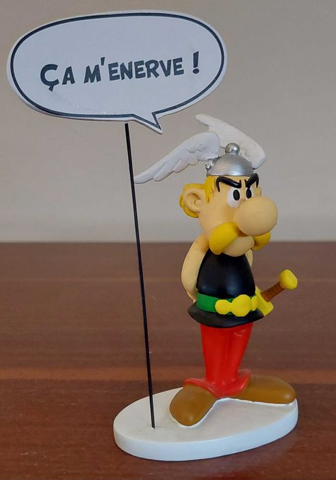 Asterix em resina com legenda