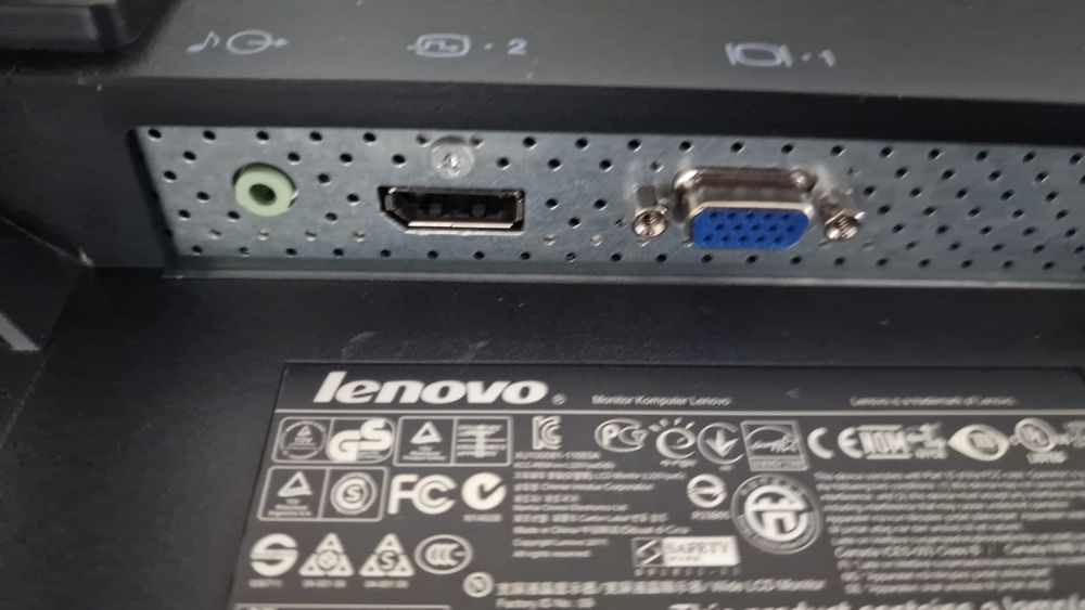 Monitor komputerowy Lenovo