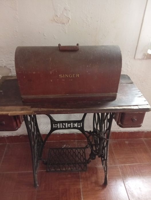 Máquina de costura Singer