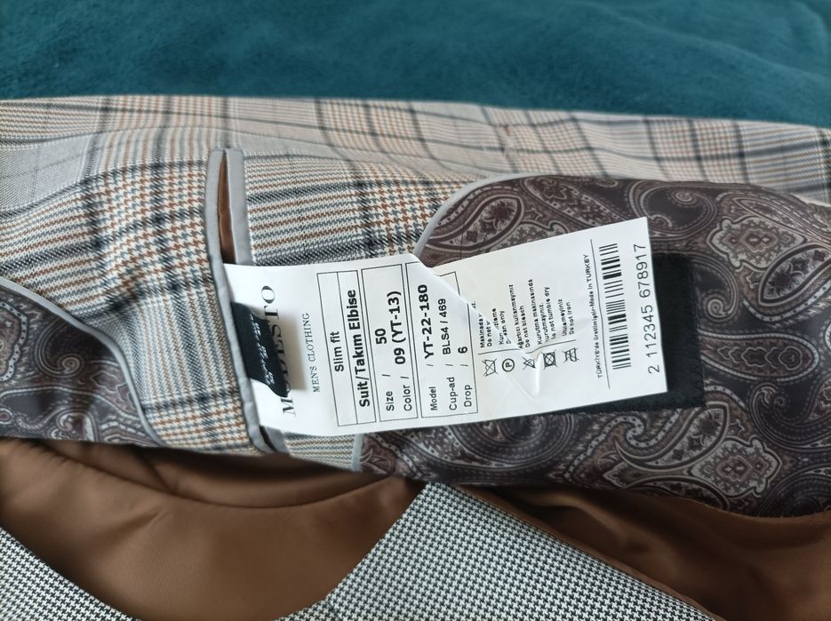 Garnitur męski 3-częściowy r.M(50)