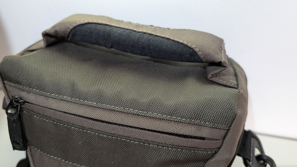 Сумка Lowepro Nova 140 AW