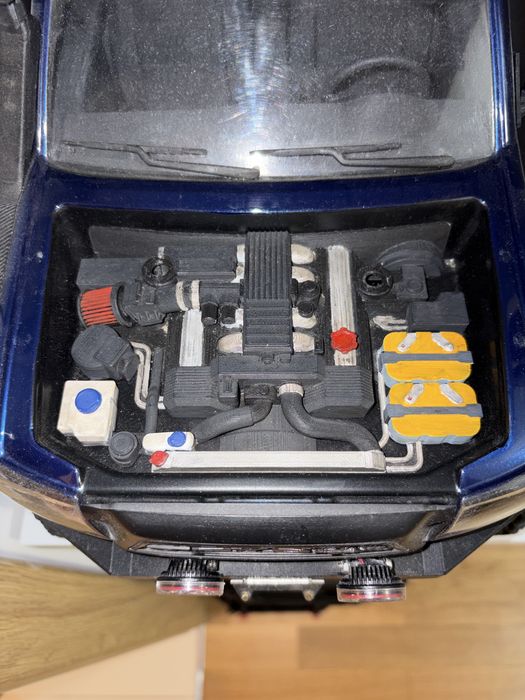 Model  RC Toyota Tacoma skala 1/10