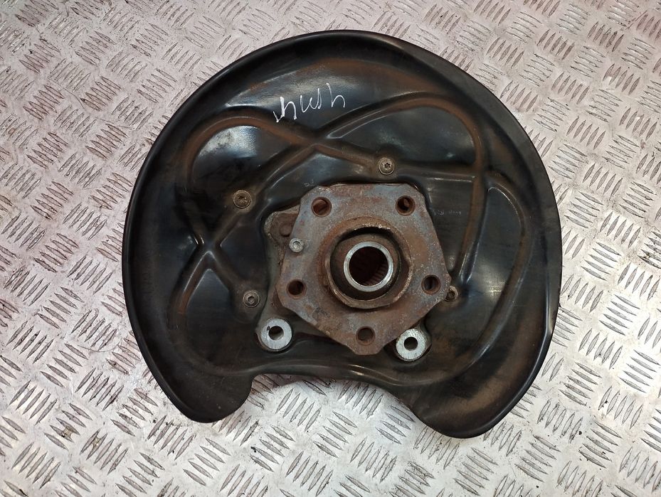 Ступиця задня ліва Audi Q7 4M Кулак Цапфа Ауди КУ7 4М Разборка Шрот