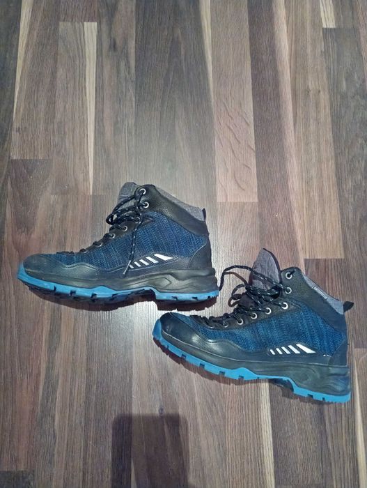 Брендові крутезні водонепроникні черевики