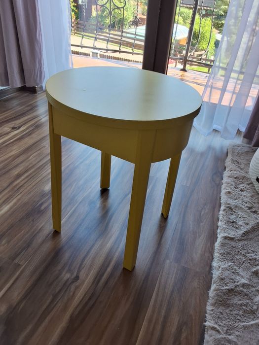 Ikea Stockholm żółty stolik nocny