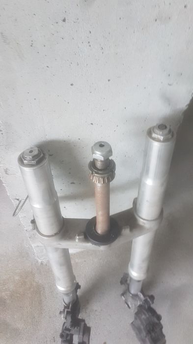 Supenção invertida e pinças
