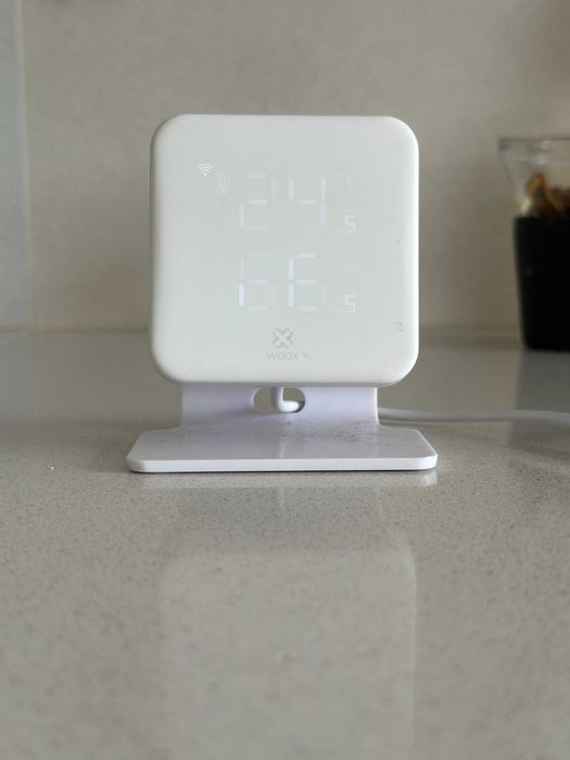 WOOX Controlador inteligente universal para ar condicionado e bomba de calor, termómetro e higrómetro, controlo remoto IR, funciona com Alexa e Google